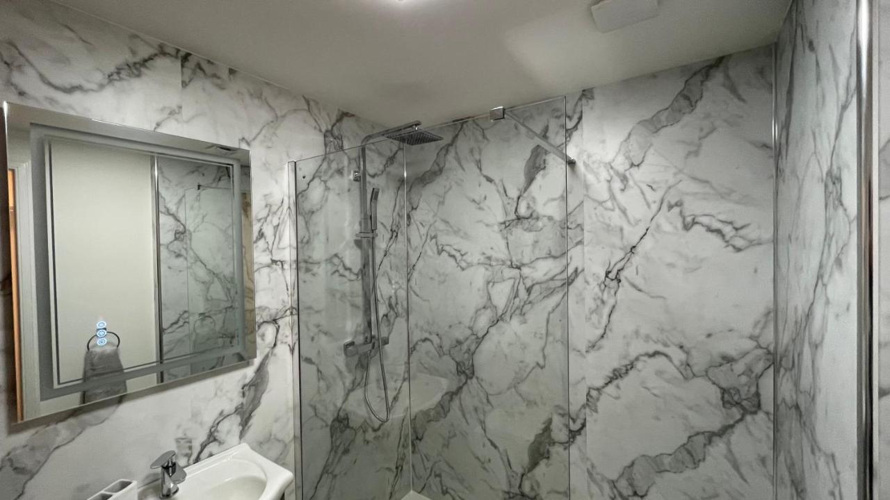 The Forge, Elegant Luxury Apartment With Bike Store - Sleeps 4 Wick  Exterior foto